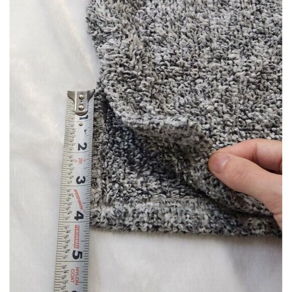 Faux Fur Cowl Neck Long Sleeve Sweater Gray Soft Cozy Women's Medium - Picture 7 of 12